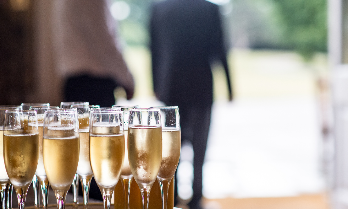 bartender for reception